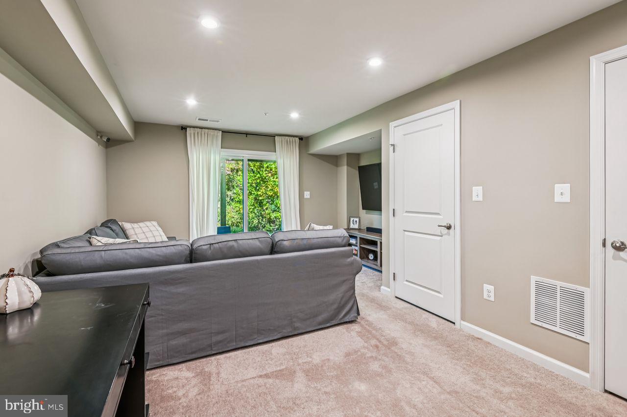 CEDAR HILL - Residential