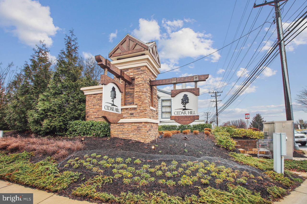 CEDAR HILL - Residential