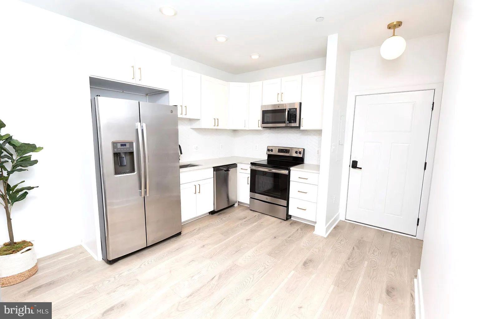 FEDERAL HILL HISTORIC DISTRICT - Residential Lease
