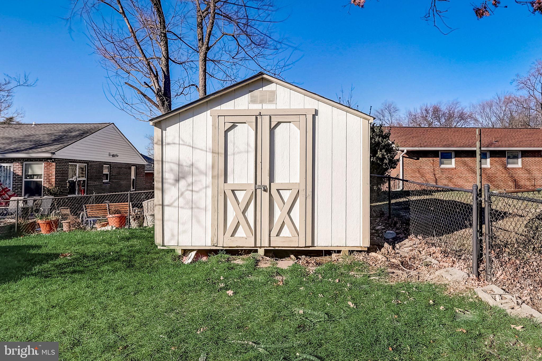 CROSIER GARDENS - Residential