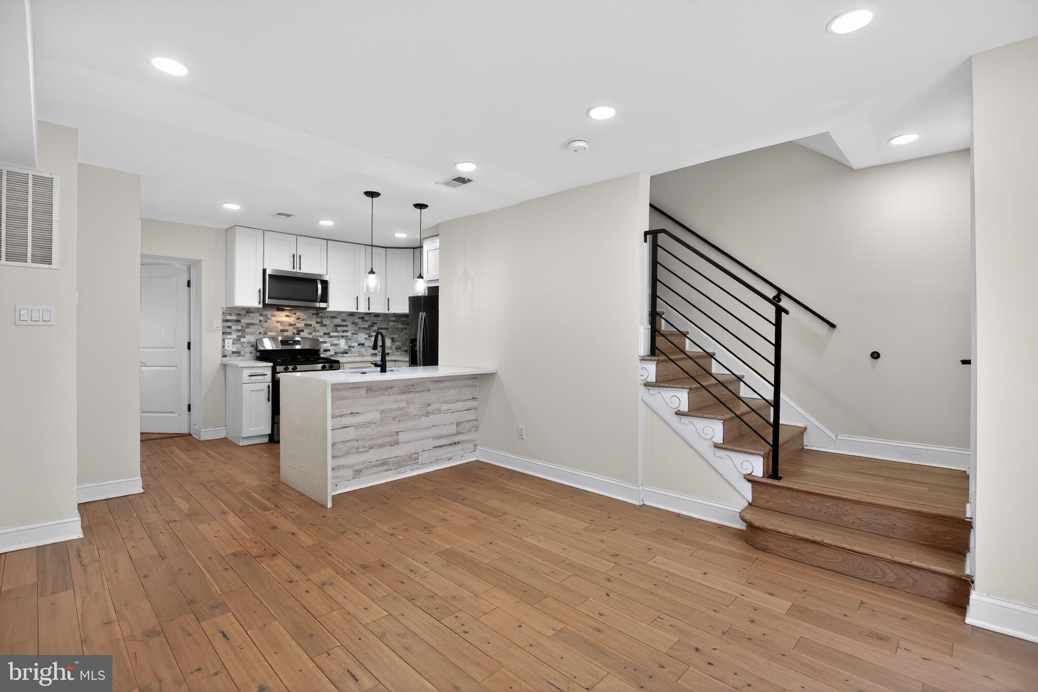 GREGORY FARMS - Residential