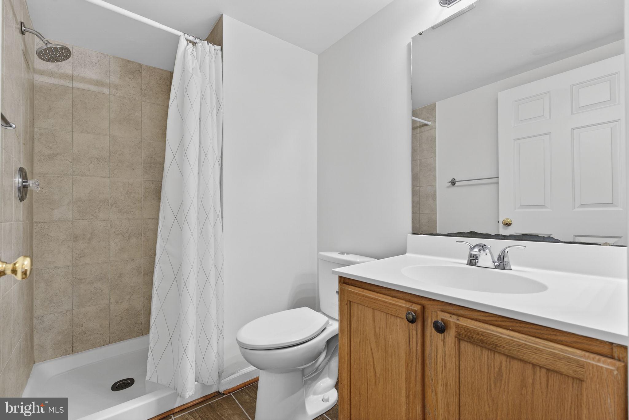 COMPTON VILLAGE - Residential