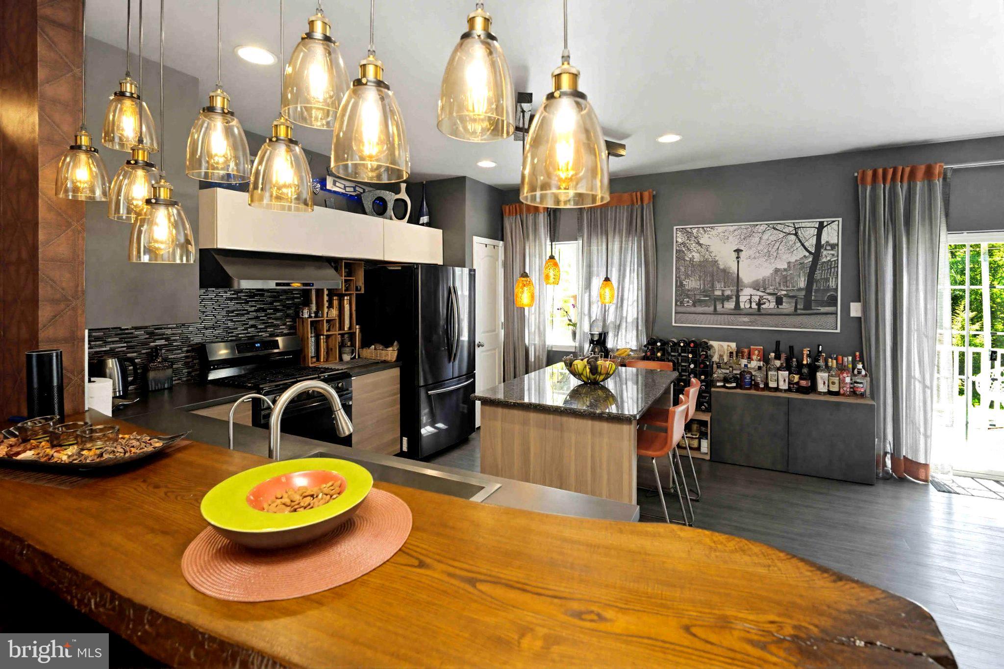 FEASTERVILLE - Residential