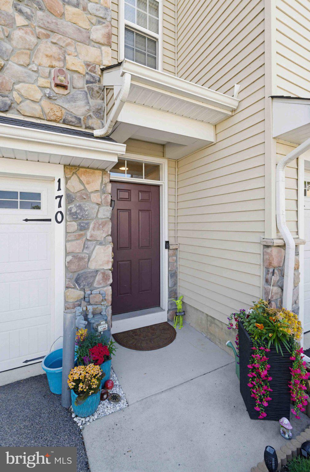 FEASTERVILLE - Residential