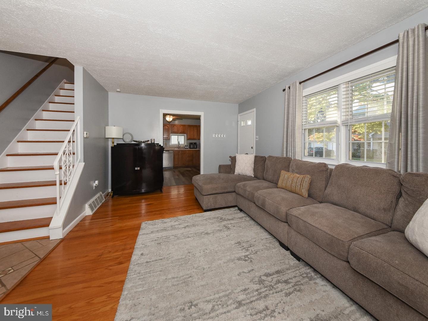 ABINGTON WOODS - Residential Lease