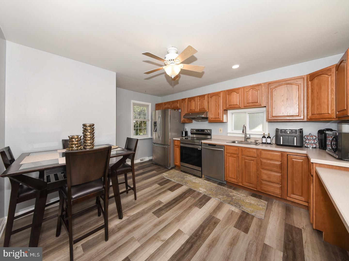 ABINGTON WOODS - Residential Lease