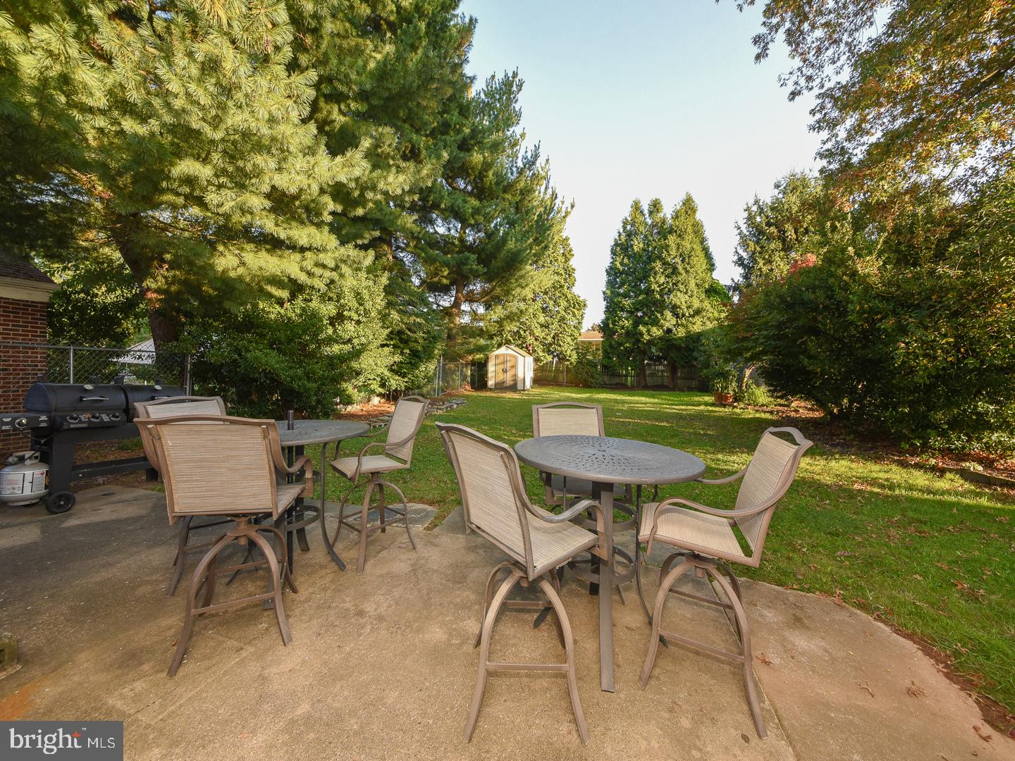 ABINGTON WOODS - Residential Lease