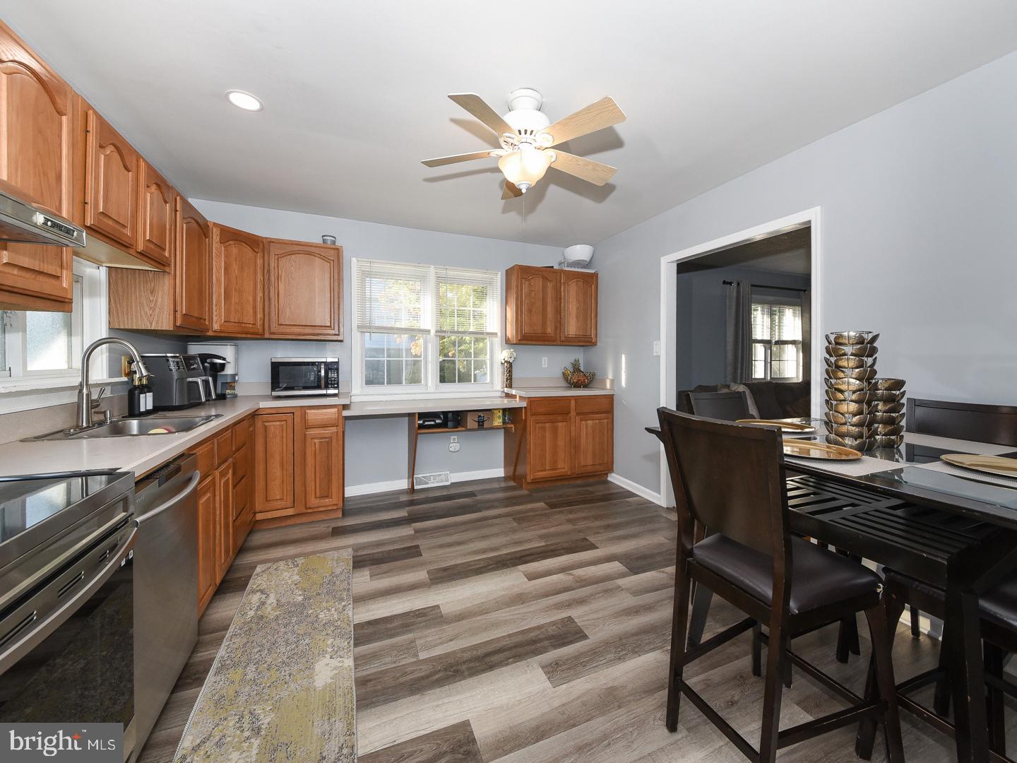 ABINGTON WOODS - Residential Lease