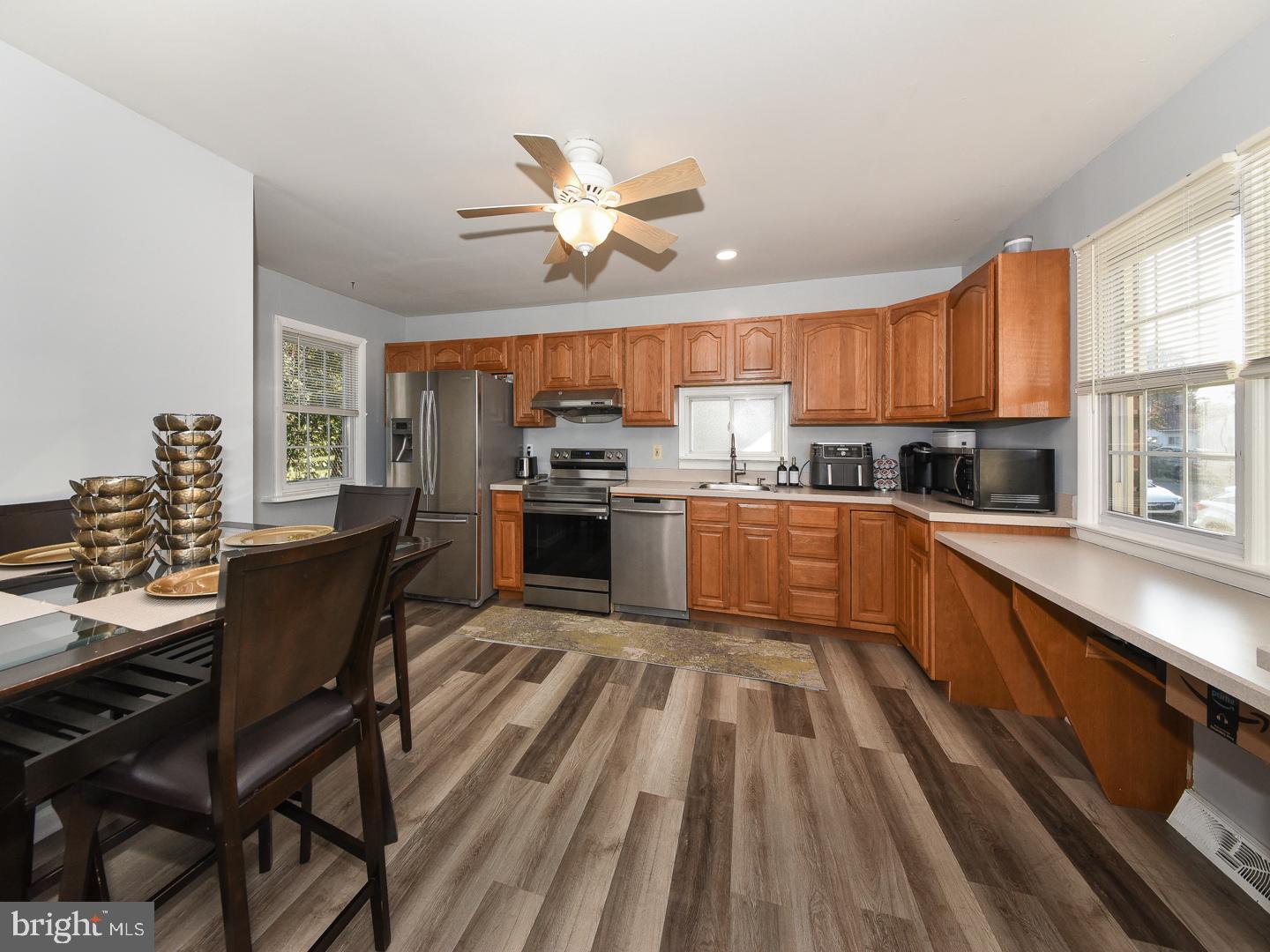 ABINGTON WOODS - Residential Lease