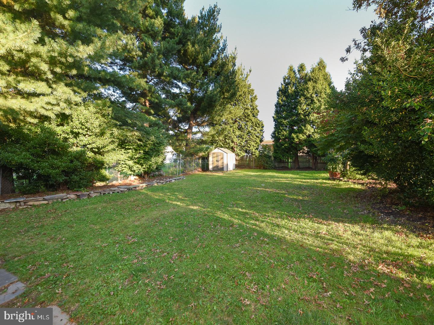 ABINGTON WOODS - Residential Lease