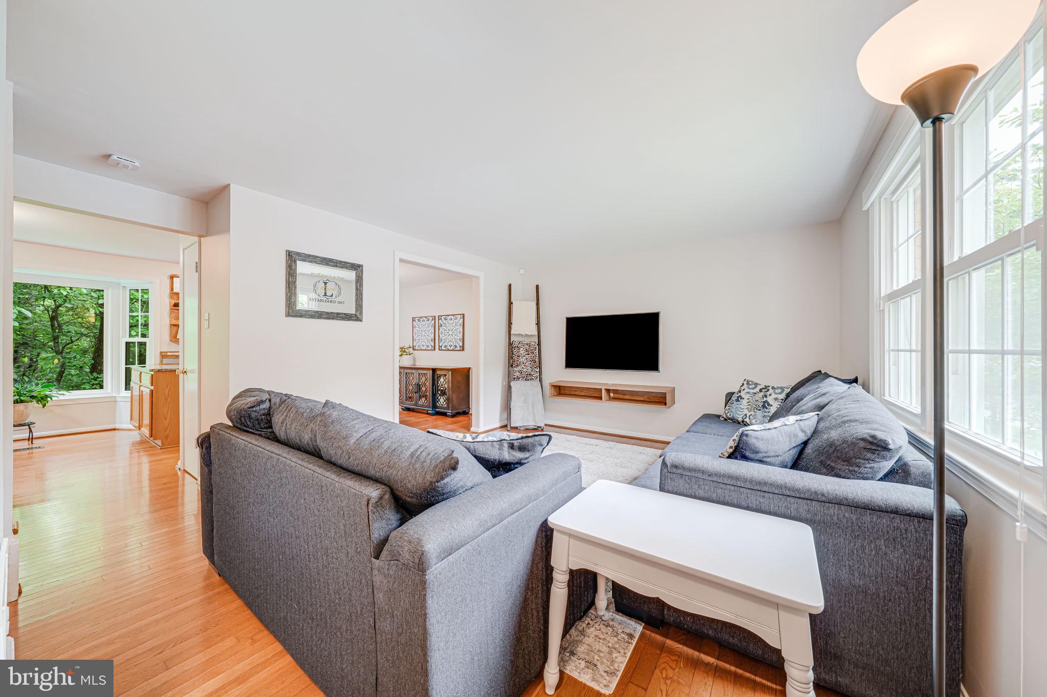 2927 ELLENWOOD DRIVE