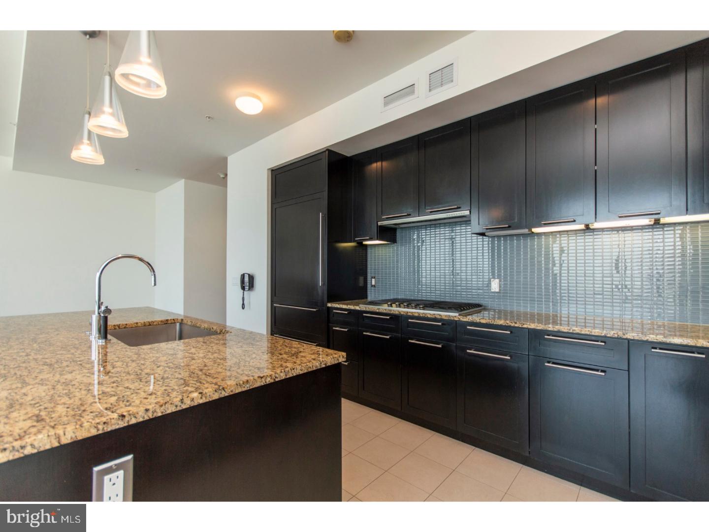 AVENUE OF THE ARTS - Residential