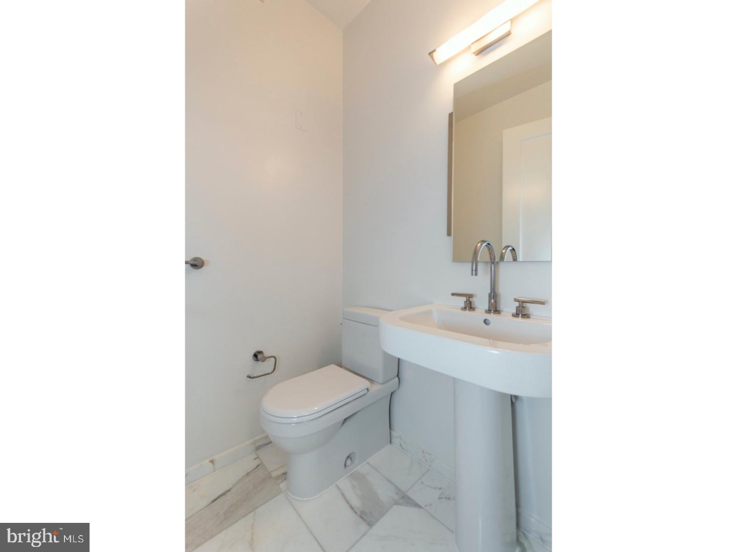 AVENUE OF THE ARTS - Residential