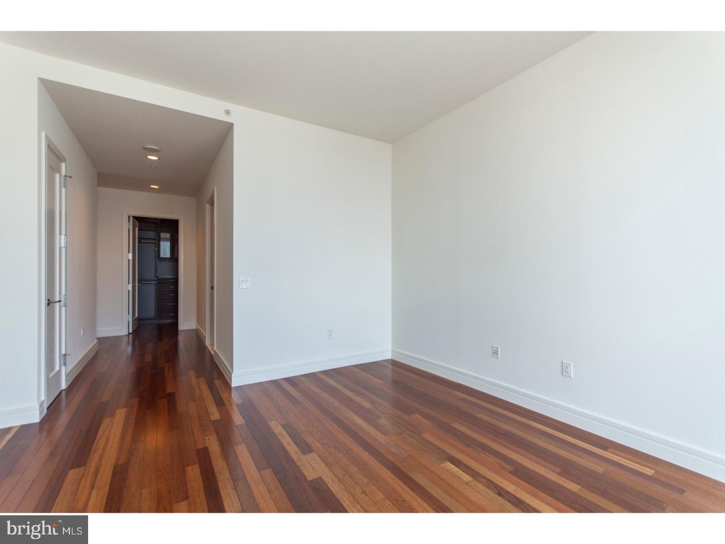 AVENUE OF THE ARTS - Residential