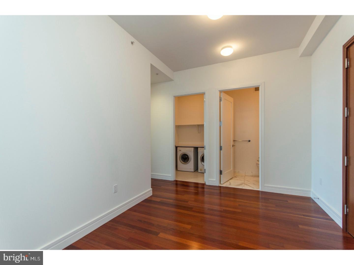 AVENUE OF THE ARTS - Residential