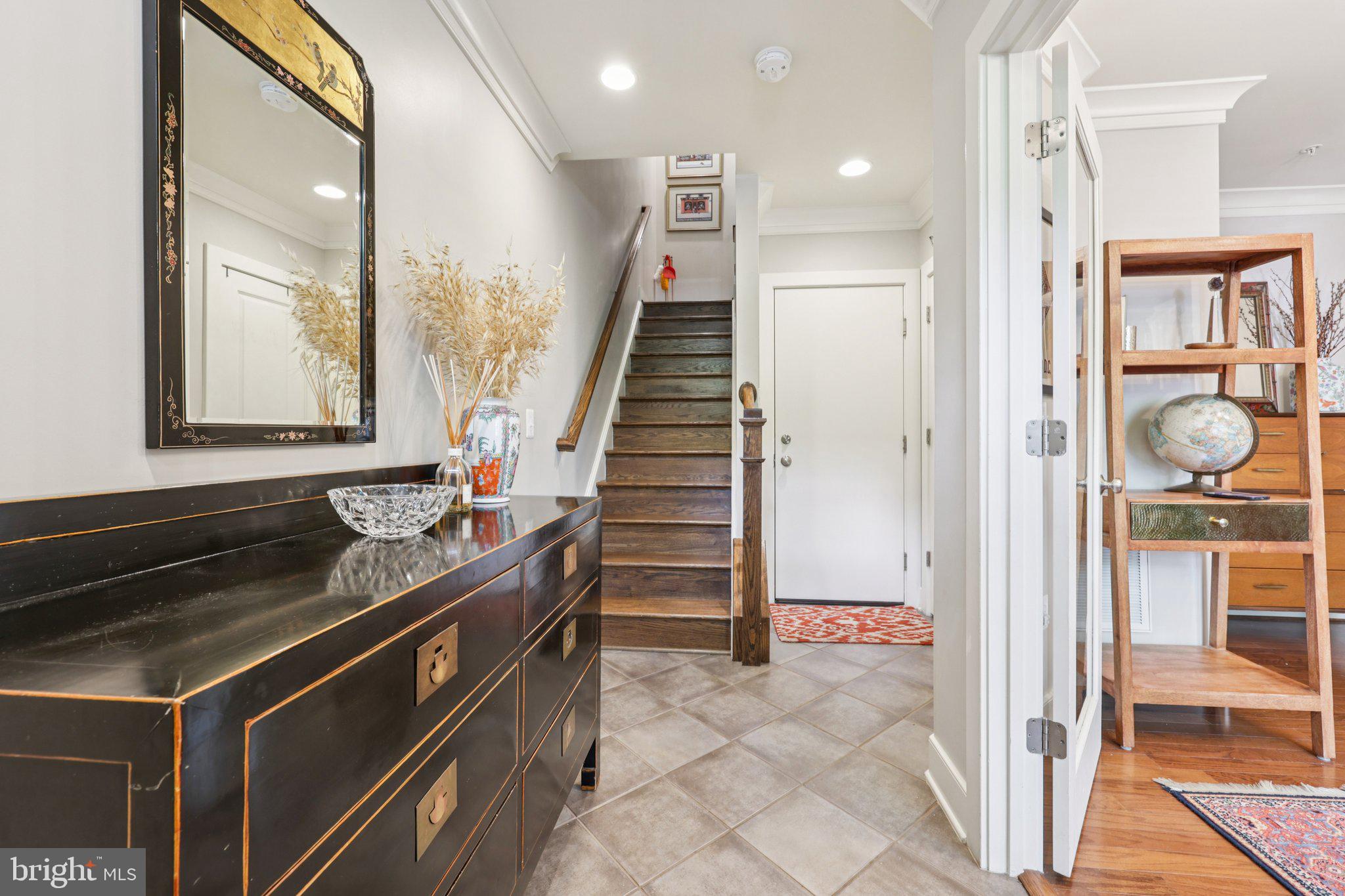 832 SNOWDEN HALLOWELL WAY