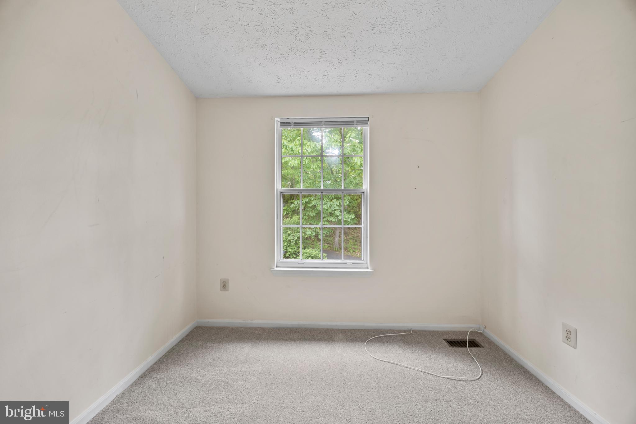 GREEN HOLLY WOODS - Residential