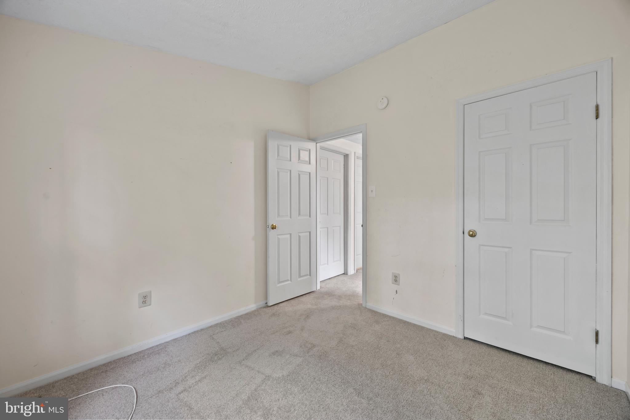 GREEN HOLLY WOODS - Residential