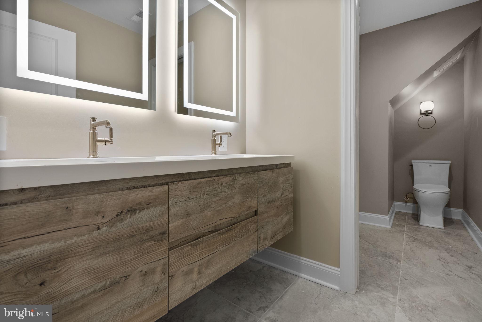 BIG BOULDER LAKE - Residential