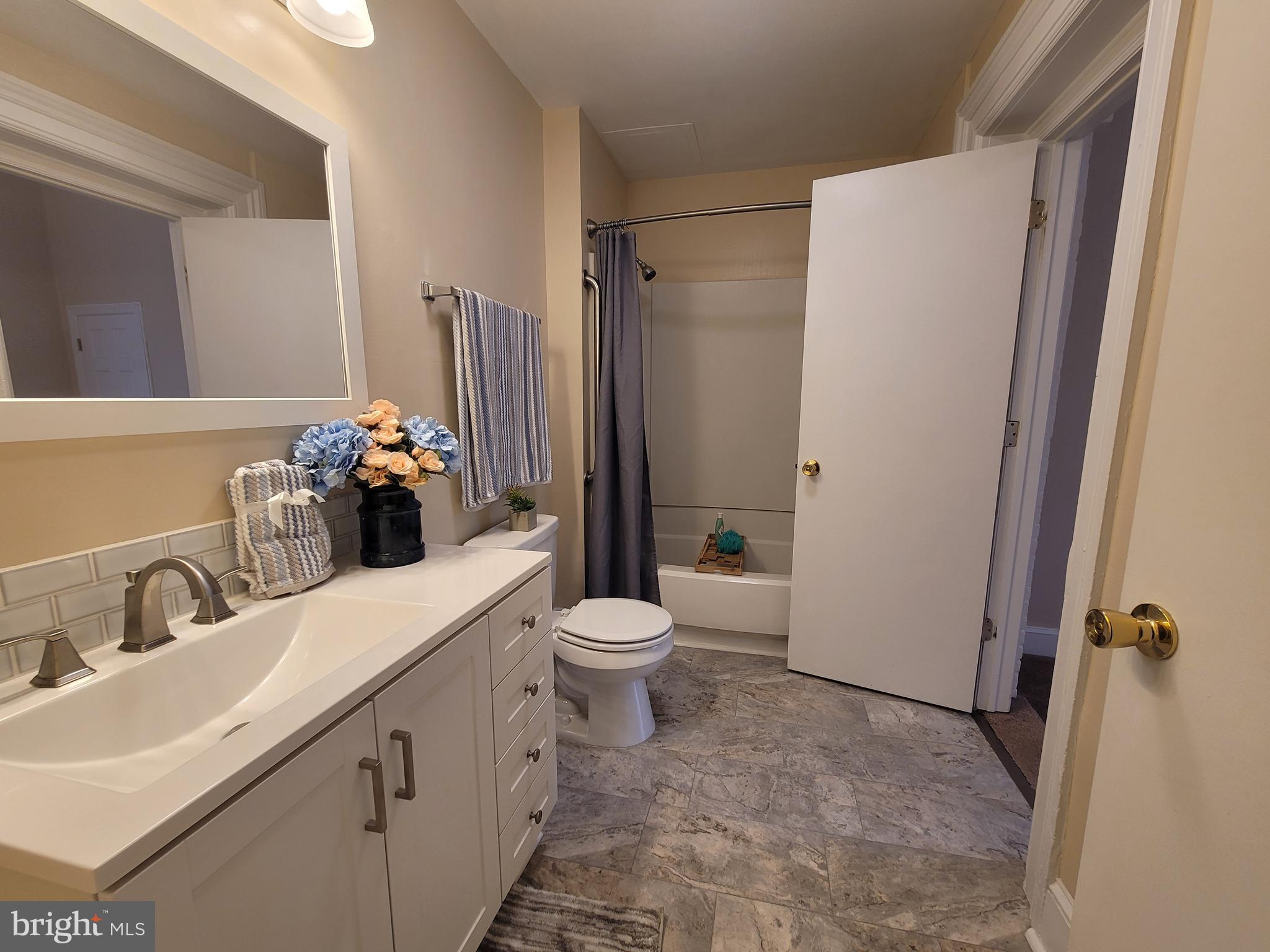 WINCHESTER CITY - Residential Lease