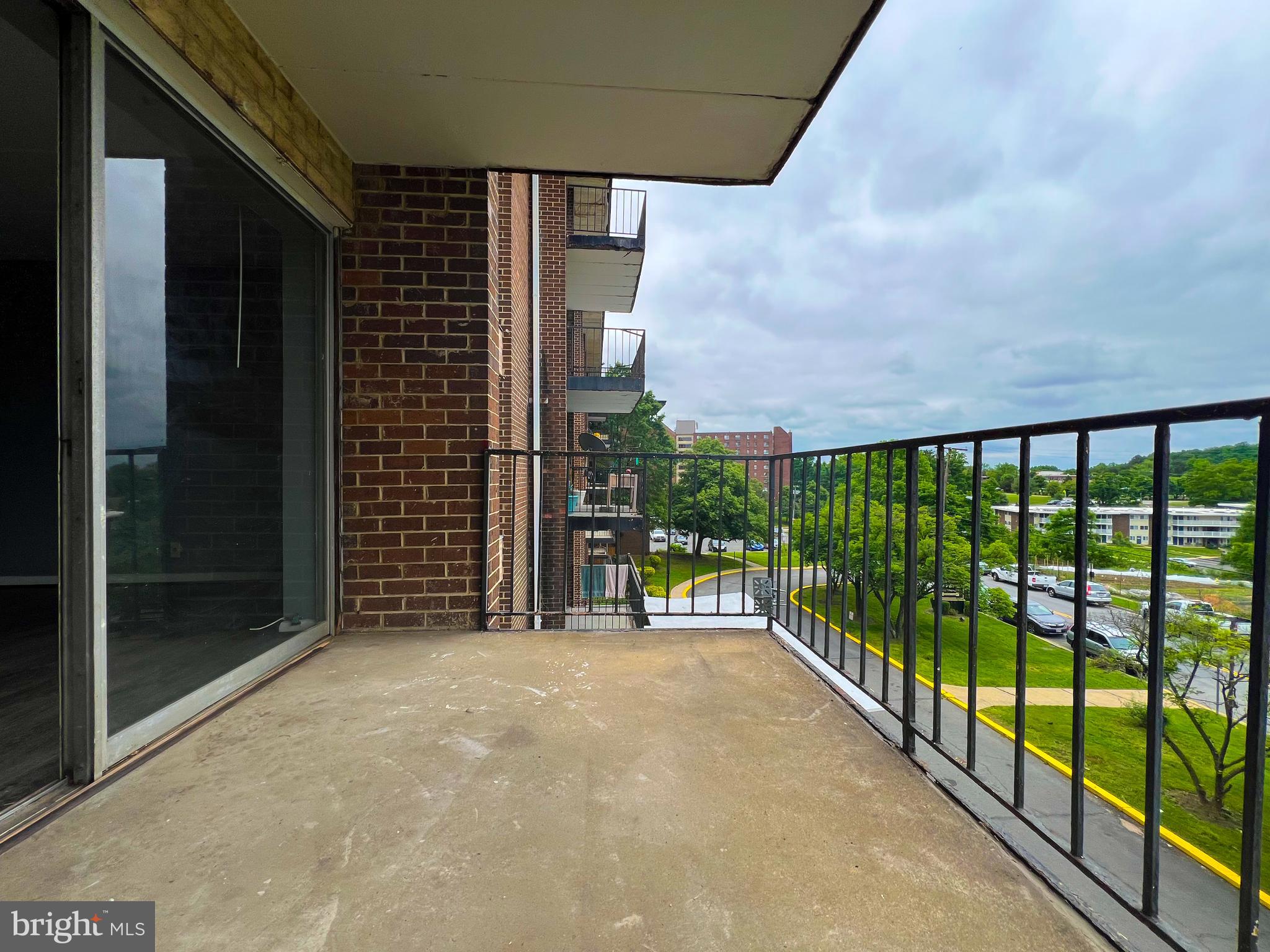 PARKWAY CONDOMINIUMS - Residential