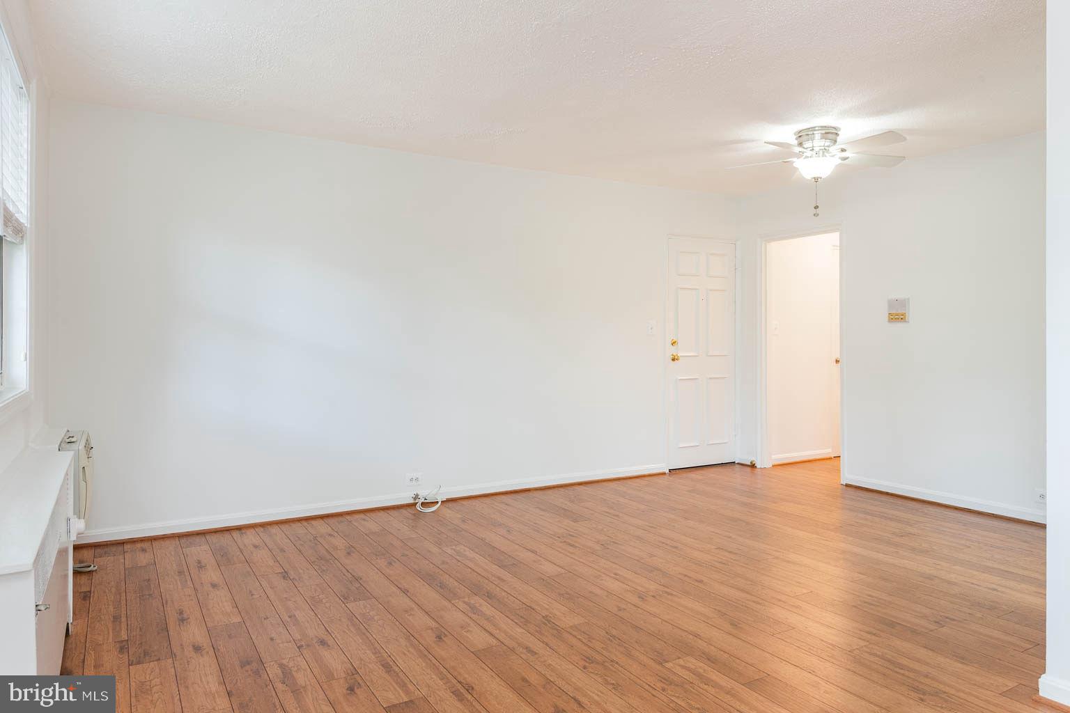 ARLINGTON OAKS - Residential