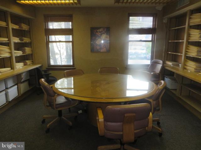 RITTENHOUSE SQUARE - Commercial Sale