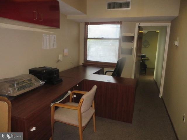 RITTENHOUSE SQUARE - Commercial Sale