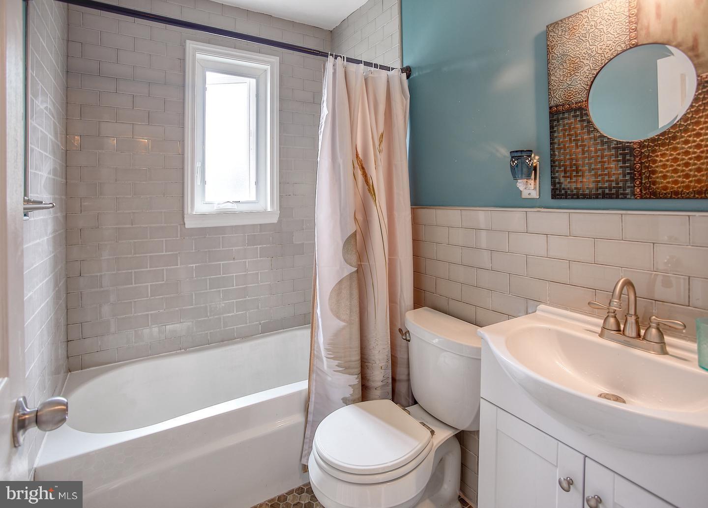 ELMWOOD - Residential