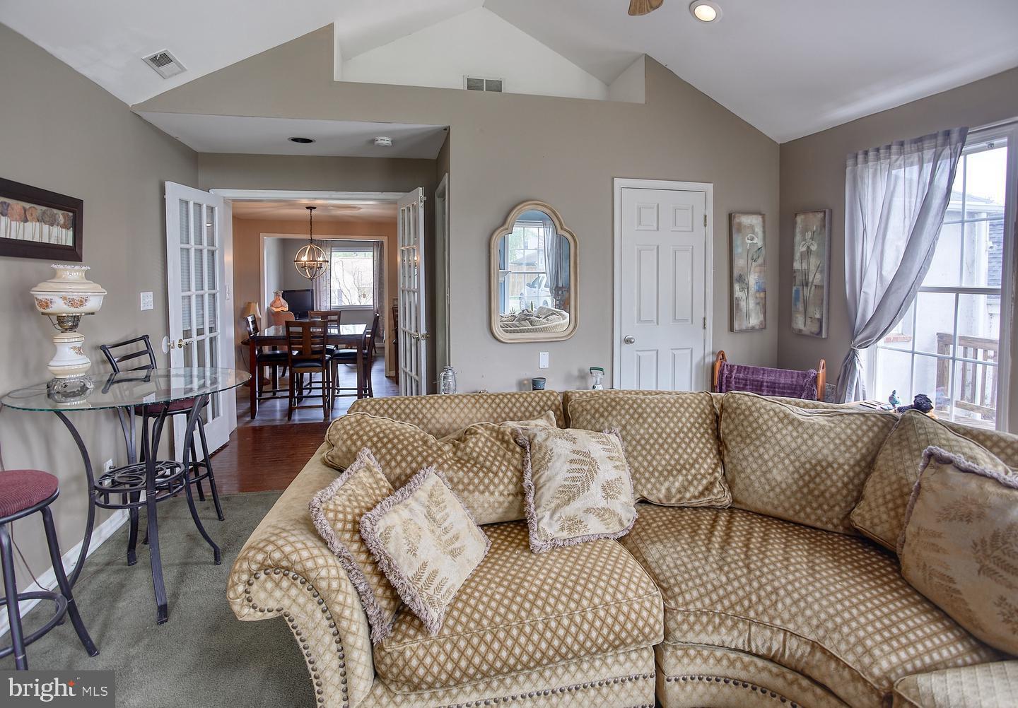 ELMWOOD - Residential