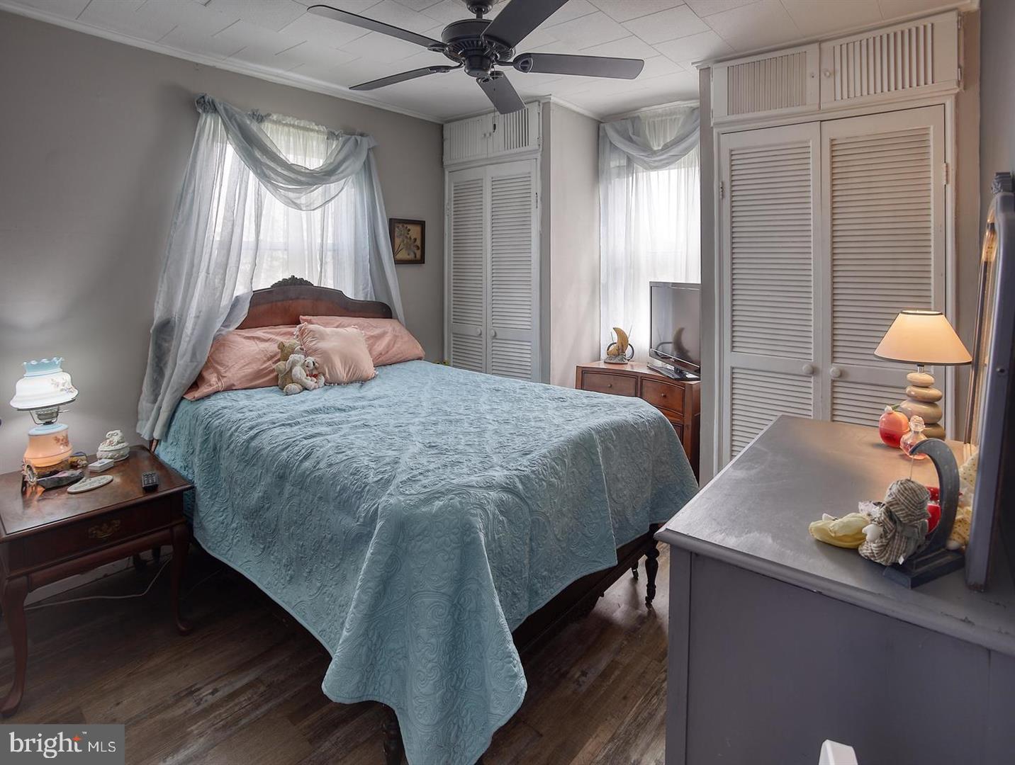 ELMWOOD - Residential