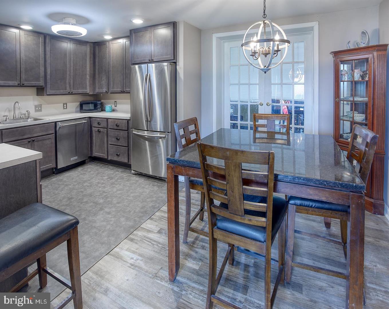 ELMWOOD - Residential