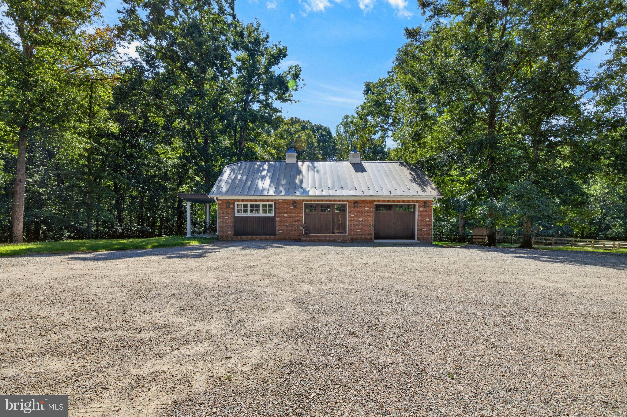 1108 SHALLOW ROAD