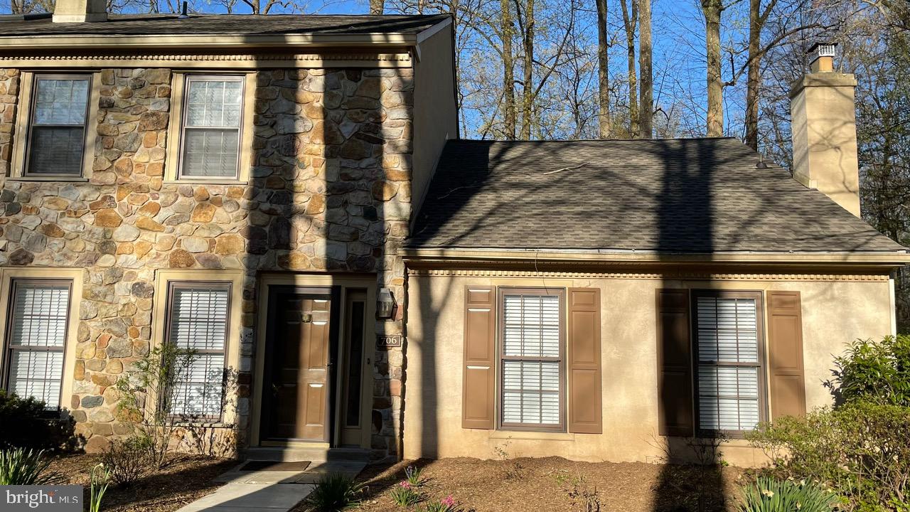 706 WEATHERSTONE DRIVE