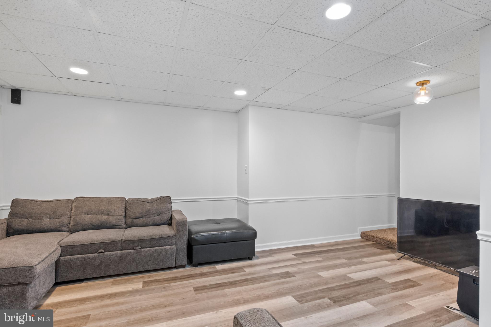 PLEASANT MEADOWS - Residential
