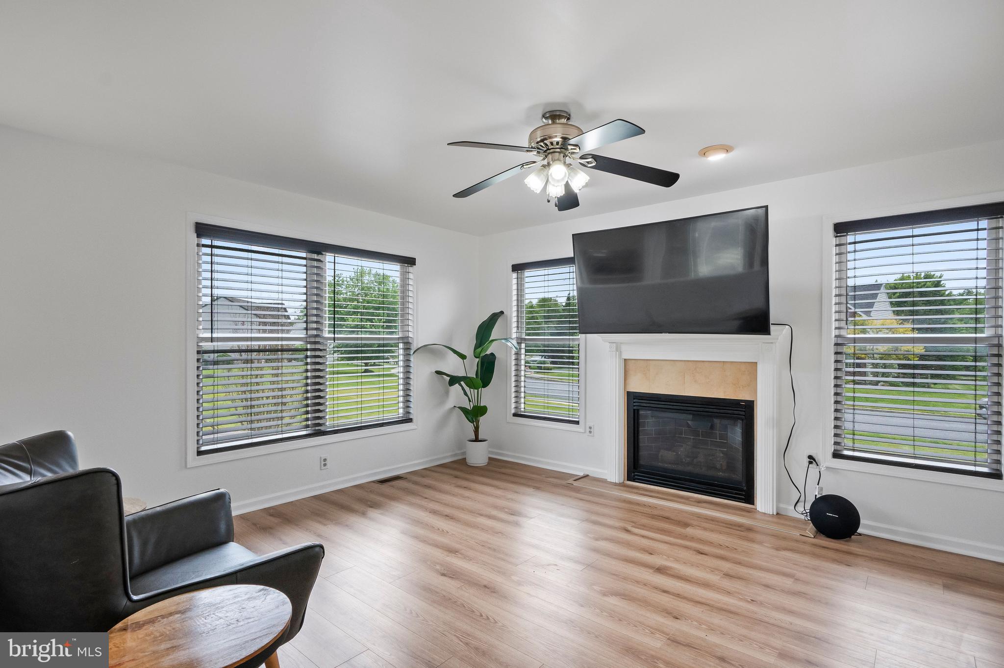 PLEASANT MEADOWS - Residential