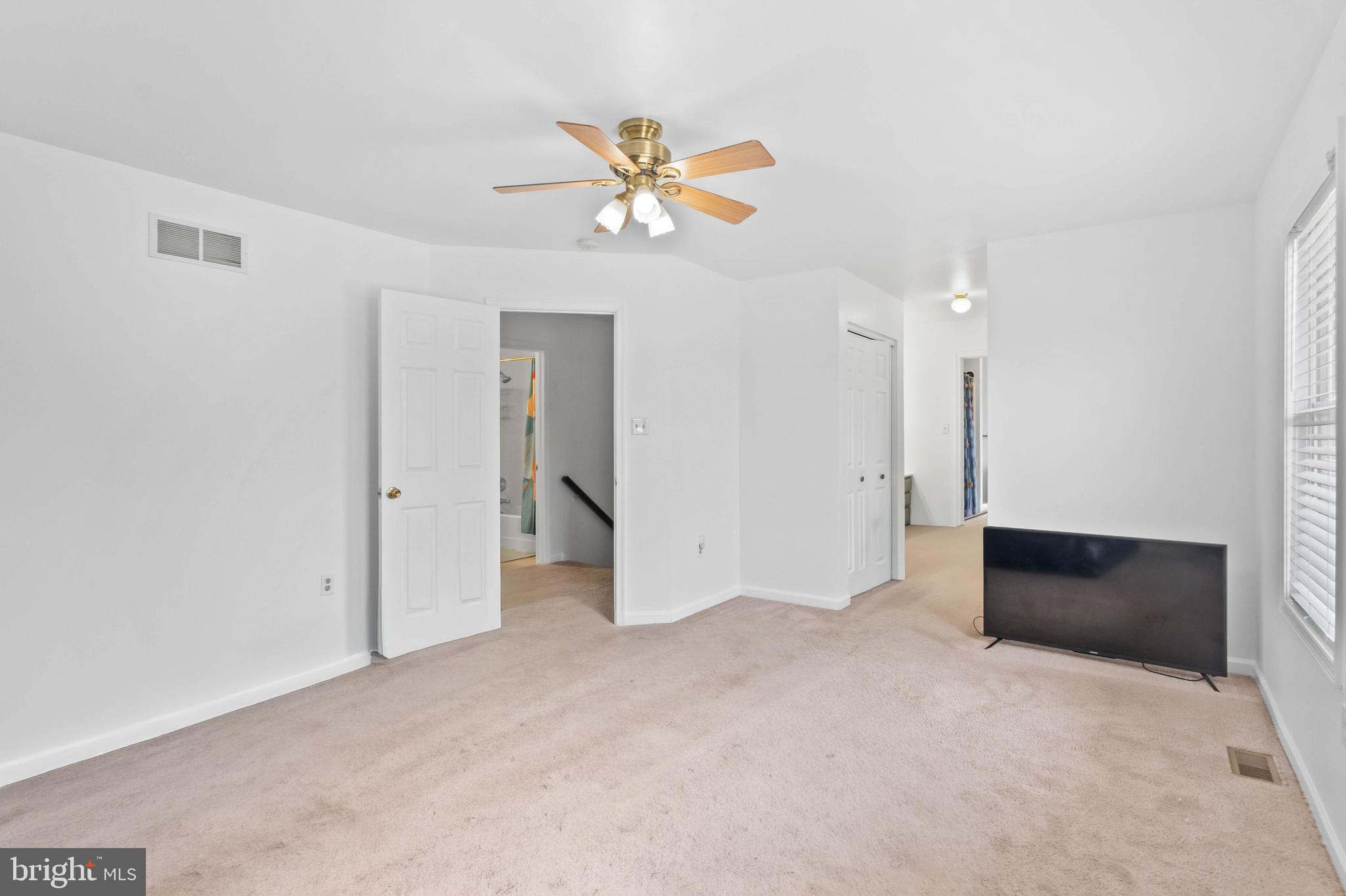 PLEASANT MEADOWS - Residential