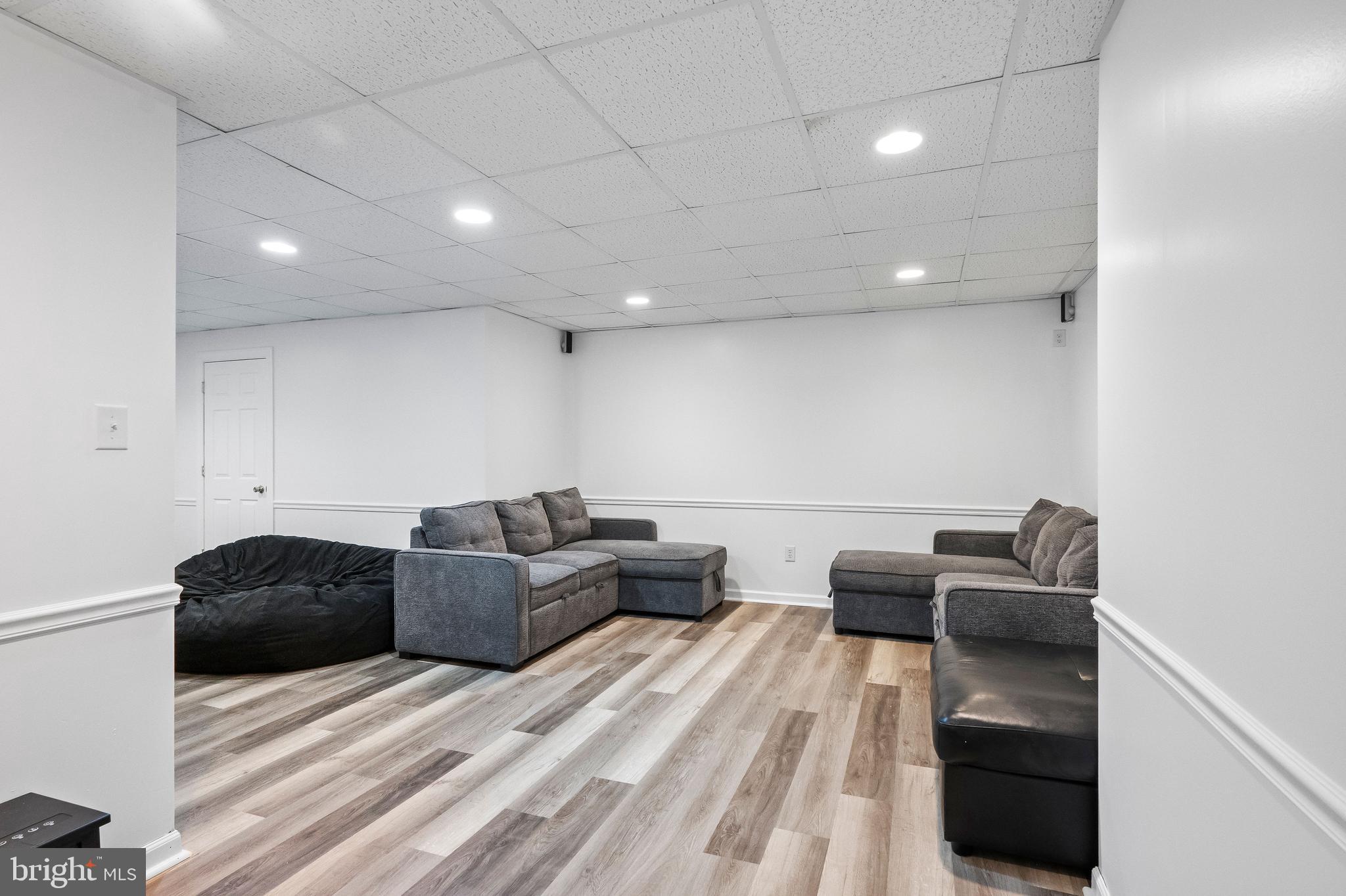 PLEASANT MEADOWS - Residential