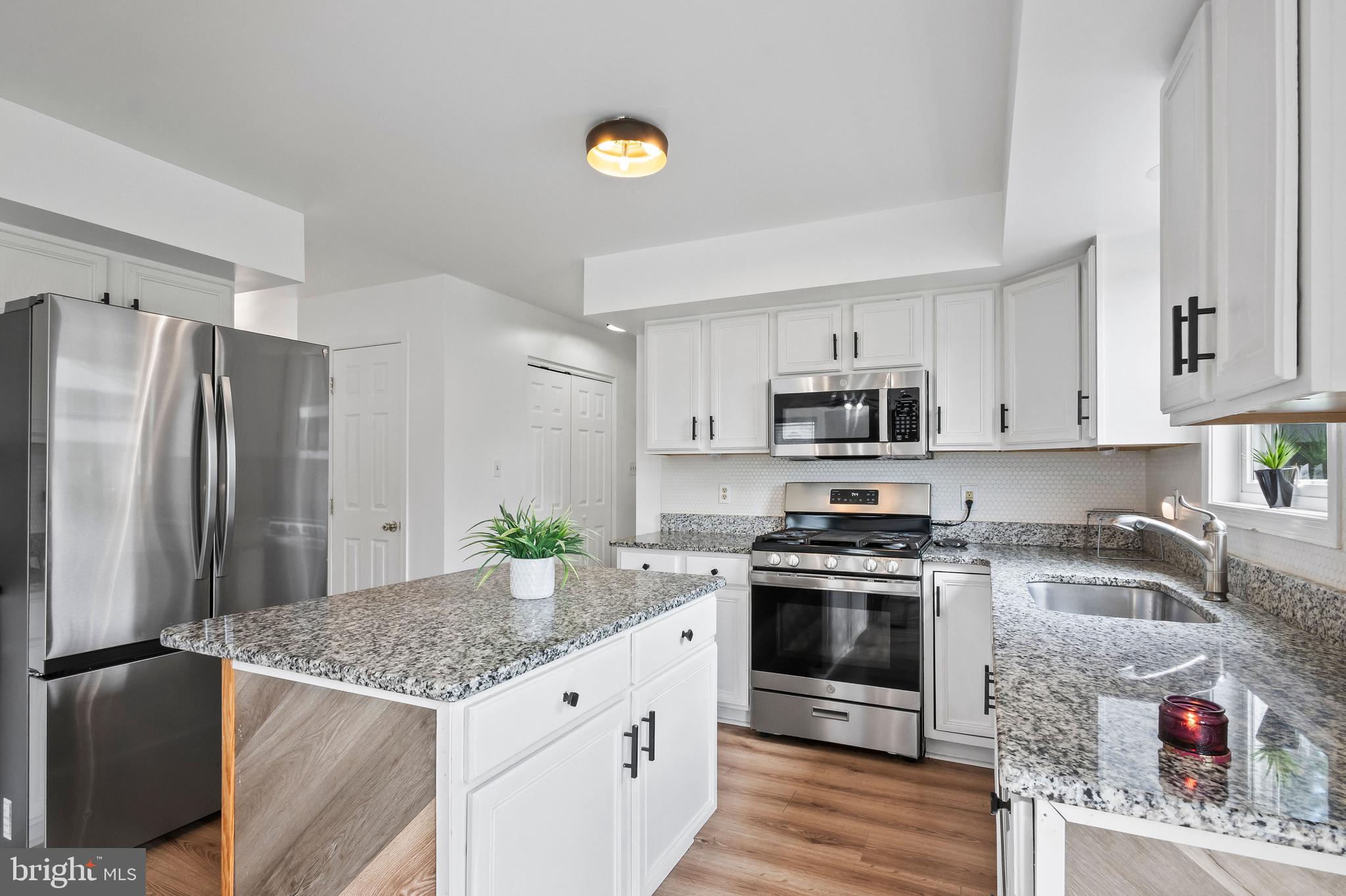 PLEASANT MEADOWS - Residential
