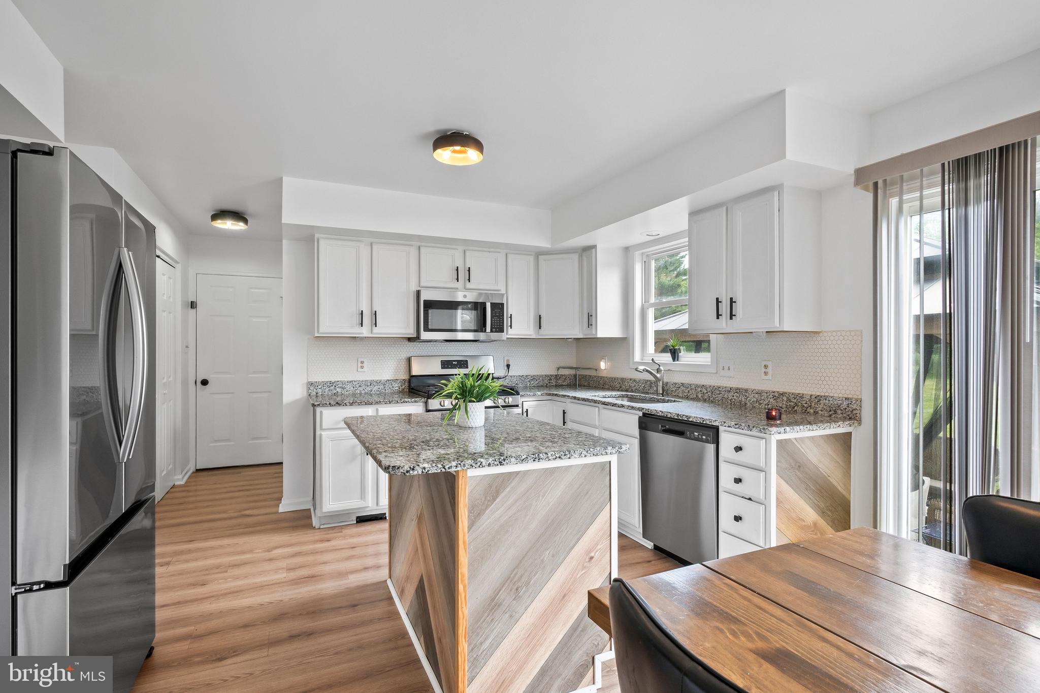PLEASANT MEADOWS - Residential