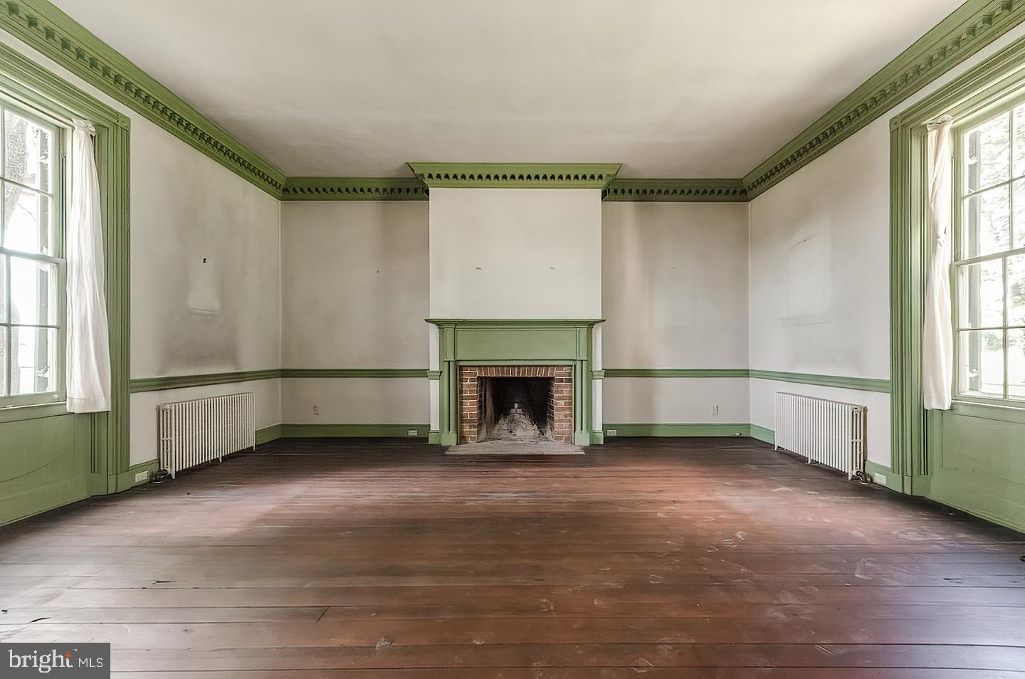 CHARLES TOWN - Residential