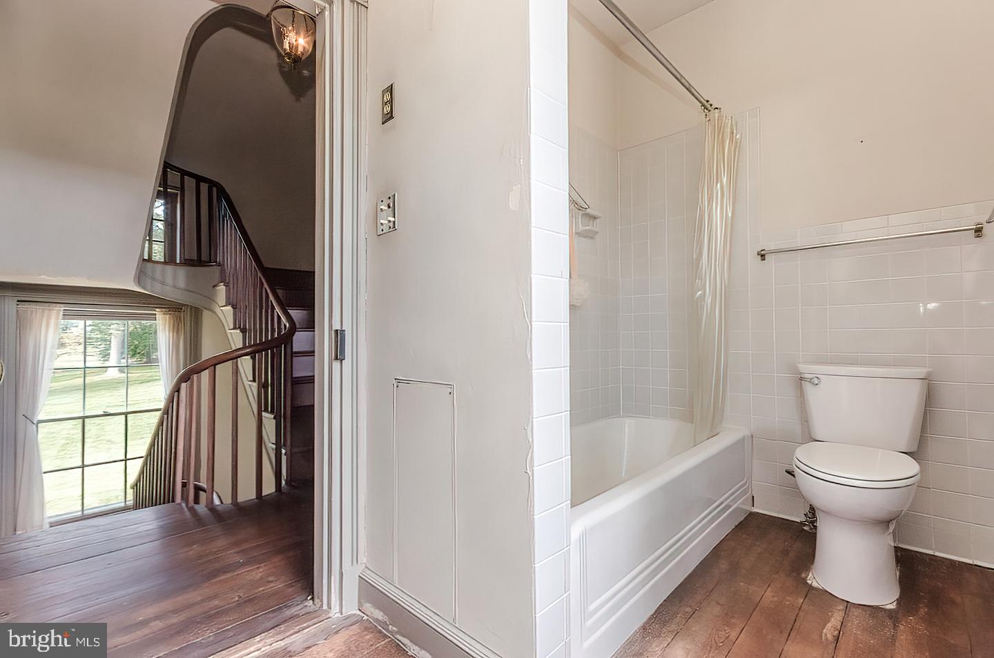 CHARLES TOWN - Residential