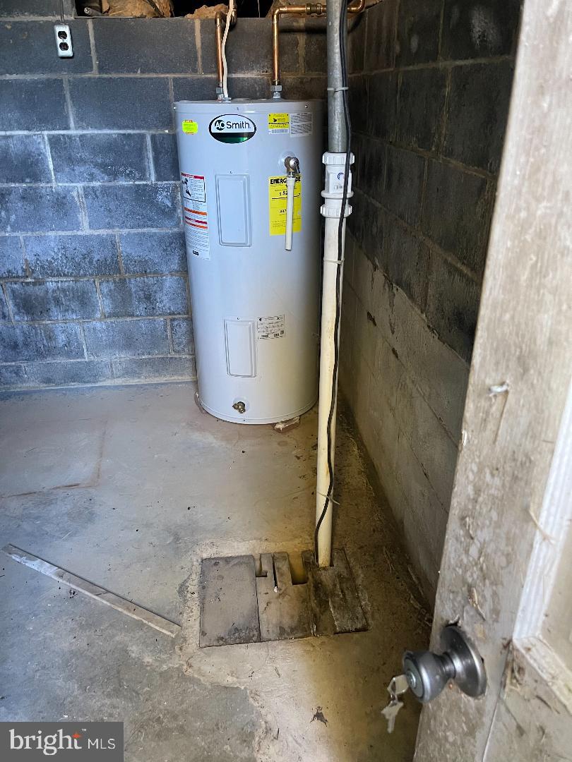 CHARLES TOWN - Residential