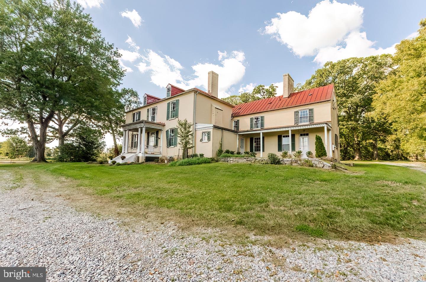 CHARLES TOWN - Residential