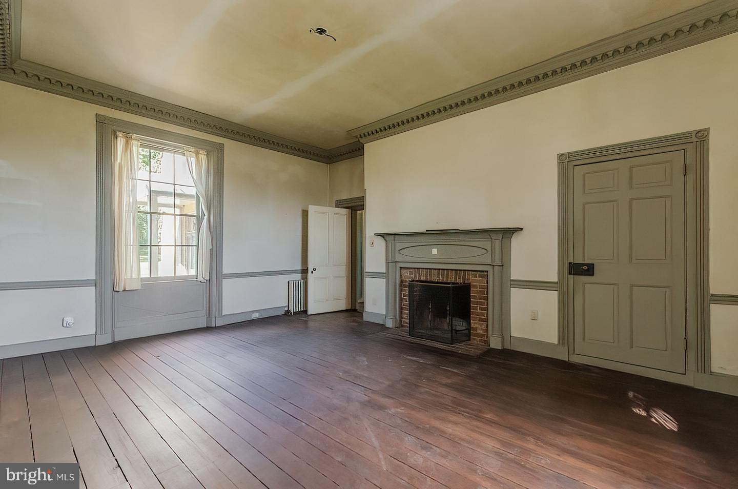 CHARLES TOWN - Residential