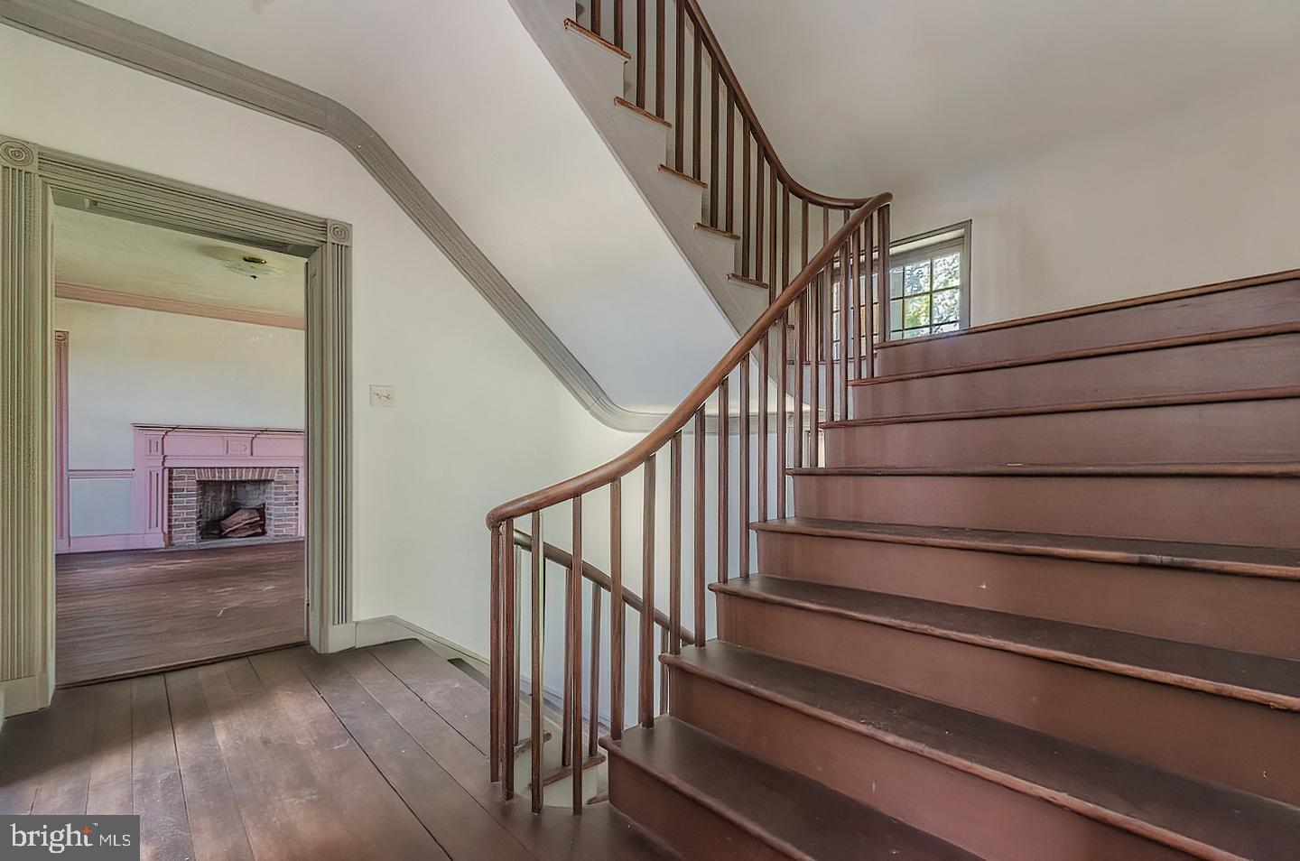 CHARLES TOWN - Residential