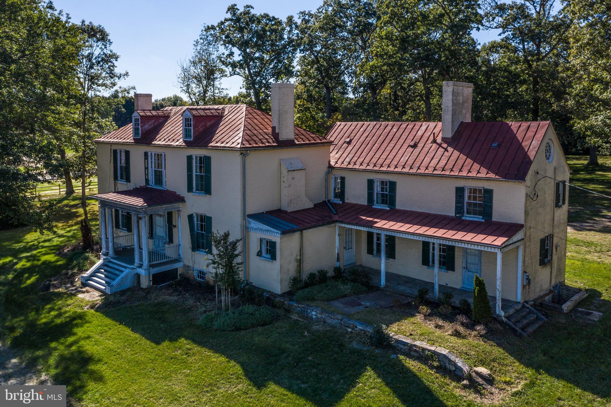 CHARLES TOWN - Residential