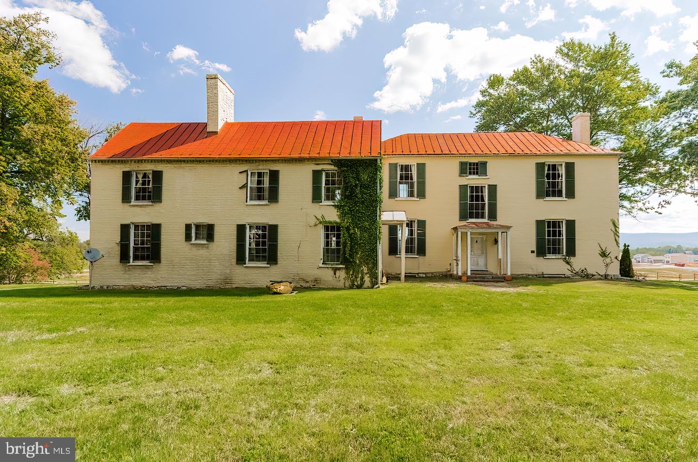 CHARLES TOWN - Residential