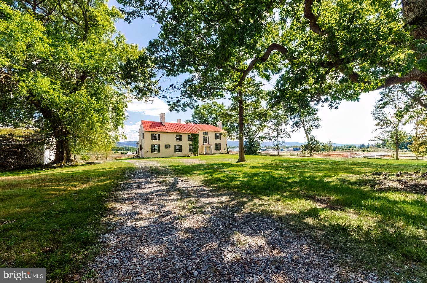 CHARLES TOWN - Residential