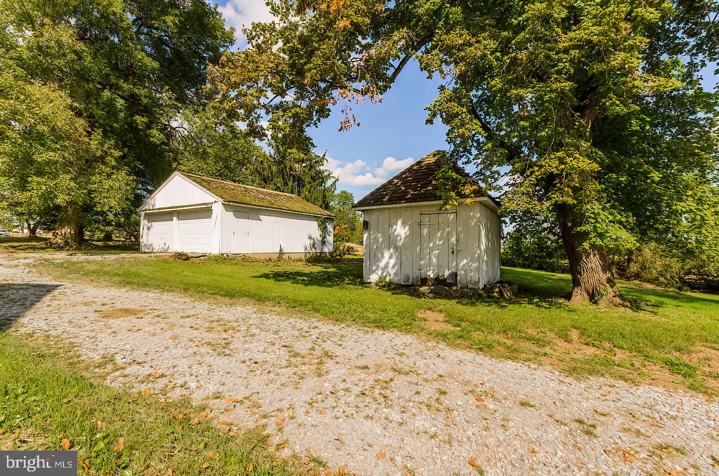 CHARLES TOWN - Residential